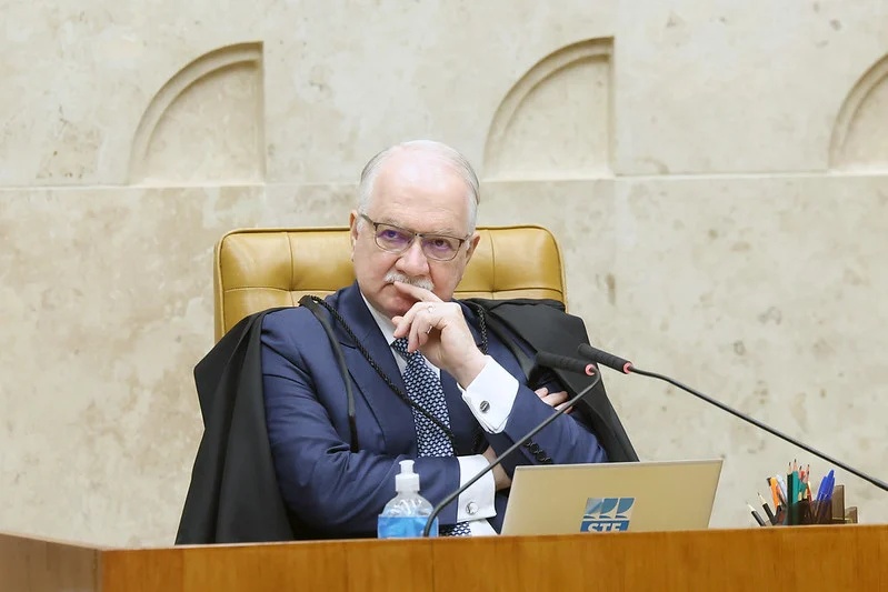 Fachin muda distribuição de processos no STF em meio a uma 'guerra de ofícios'