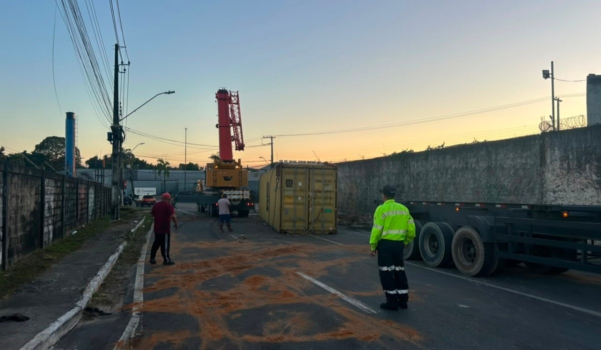 Interdição na Avenida das Torres em Manaus Reacende Debate Crucial sobre Mobilidade Urbana e Logística