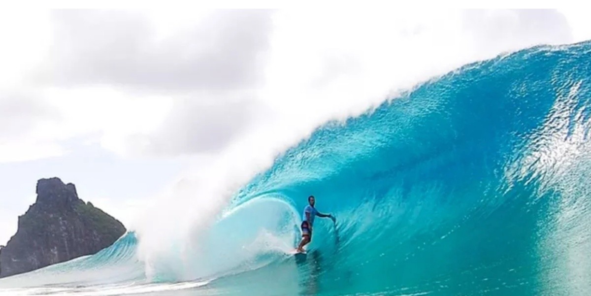 Circuito de Surfe em Noronha: Além das Ondas, um Impulso Estratégico para o Desenvolvimento Regional