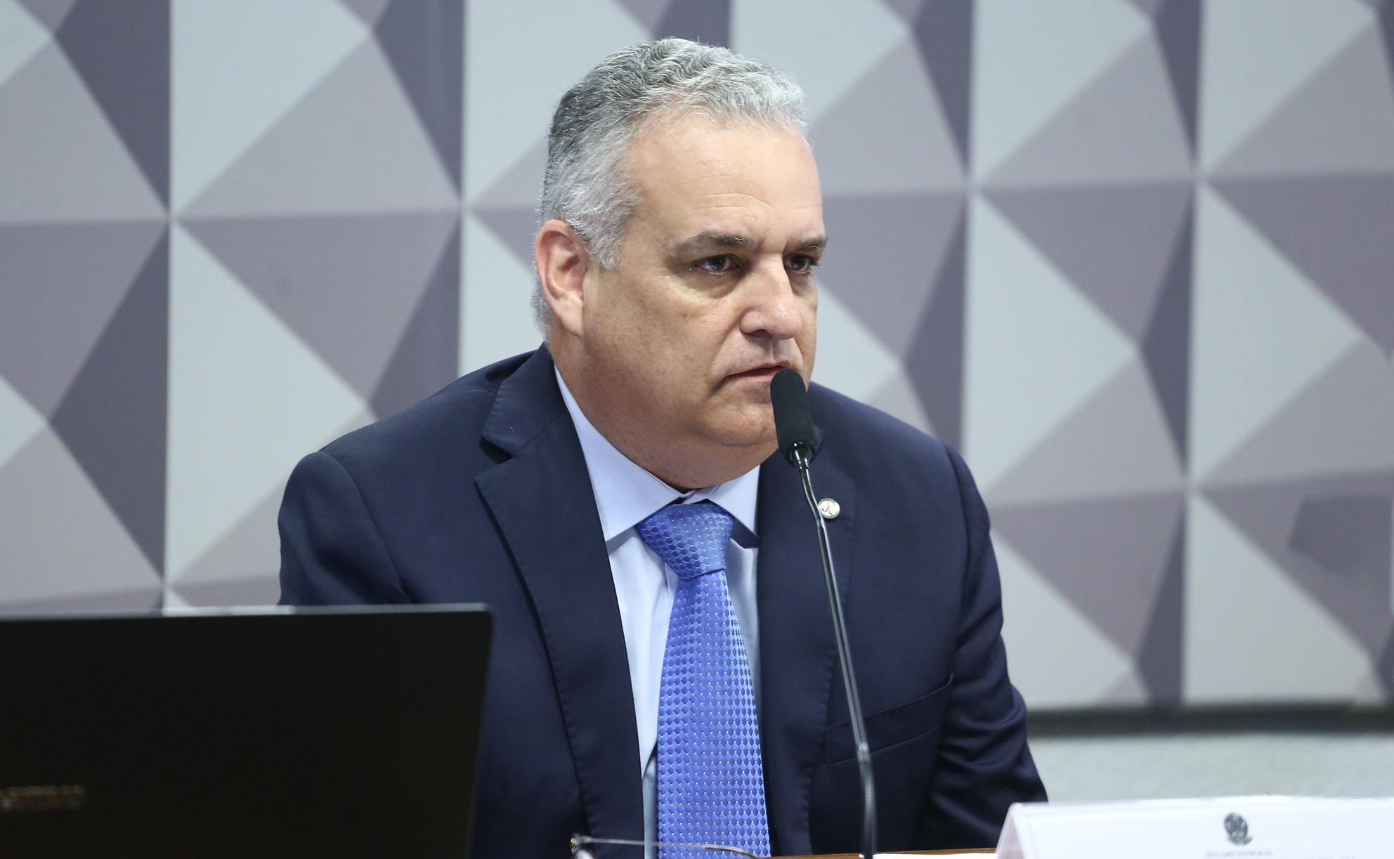 Análise Política: A Escolha de Alfredo Gaspar como Vice na Chapa de Flávio Bolsonaro e as Repercussões Estratégicas