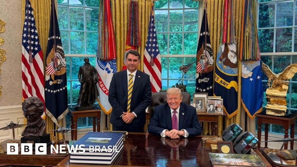 Análise: O Movimento Geopolítico de Flávio Bolsonaro em Washington e Seus Efeitos Domésticos