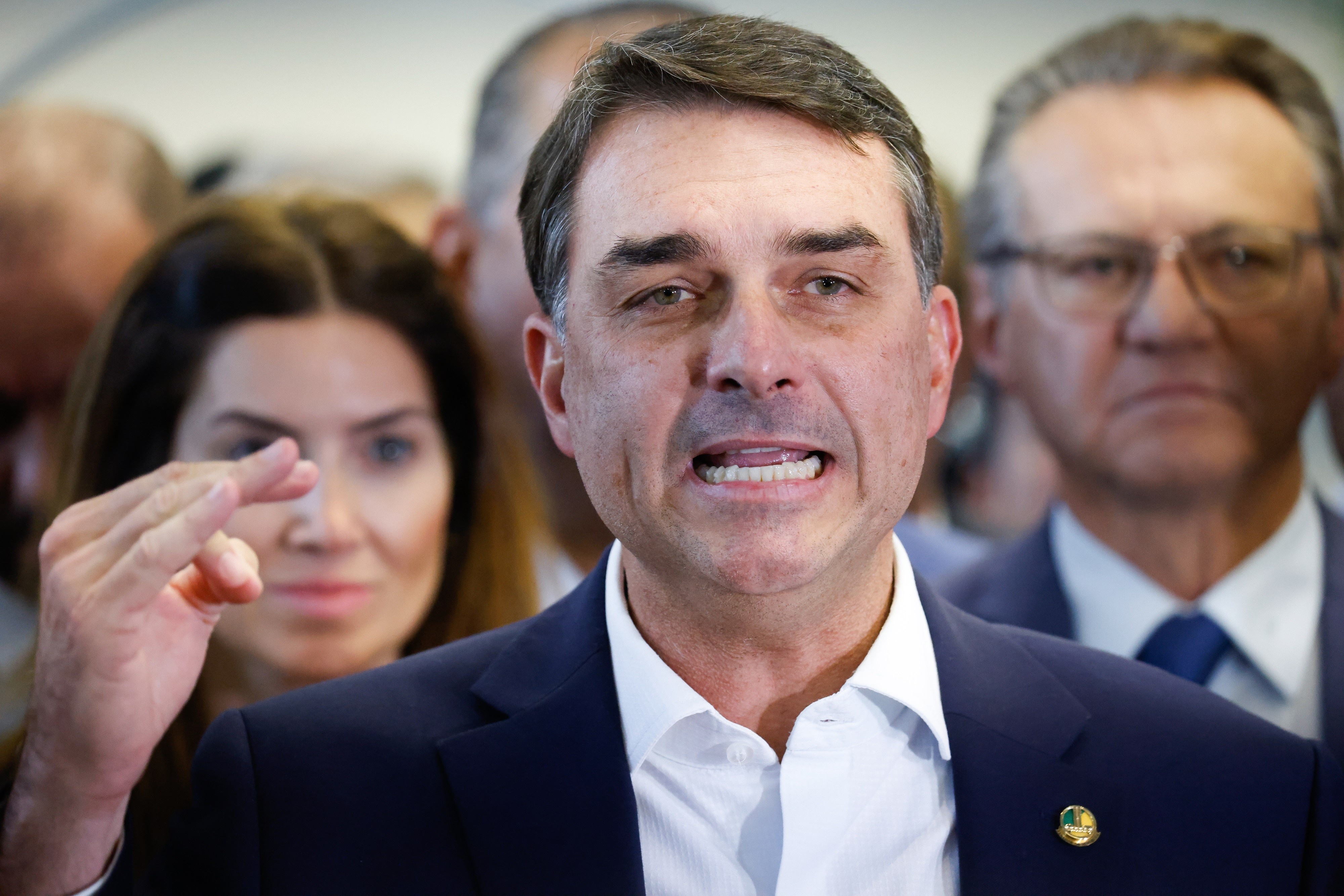 EUA Propõem Tarifas ao Brasil: O Cenário Global e o Futuro do Comércio