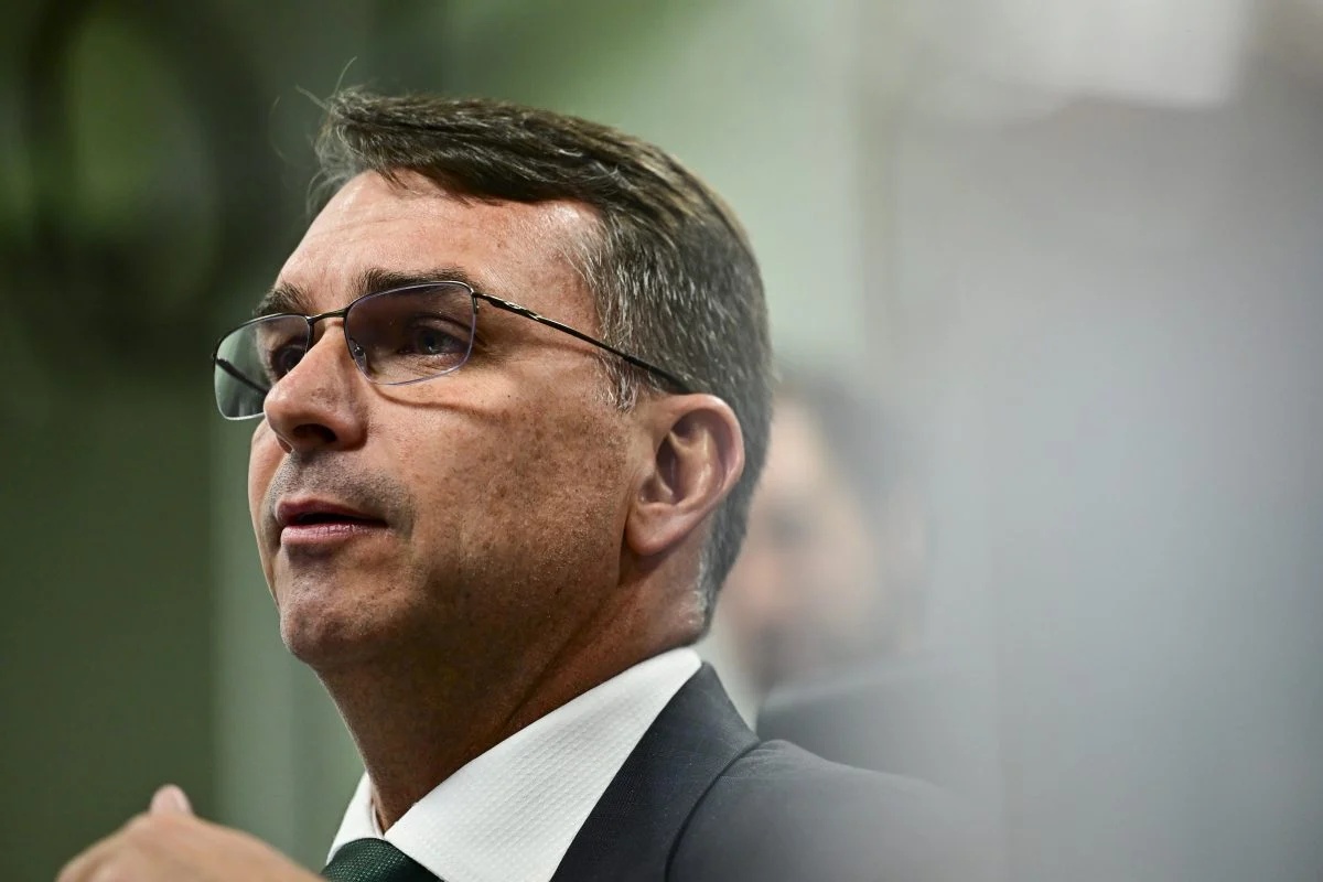 OAB Acionada na Suspensão de Visitas a Bolsonaro: Reflexos na Prerrogativa Jurídica e Controle Judicial