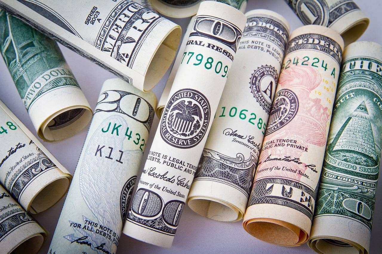 Fluxo Cambial do Brasil: Superávit Comercial Anula Saída Financeira e Sustenta Balança Externa