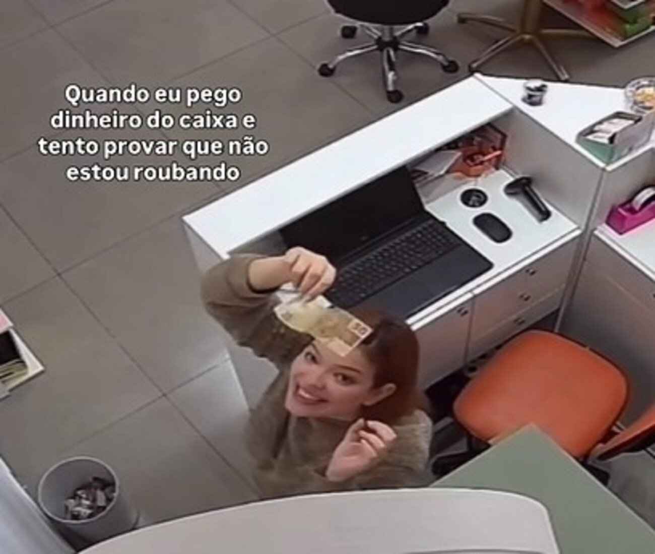 O Viral do Caixa: Além do Humor, a Pressão Silenciosa no Varejo Regional de Mato Grosso do Sul