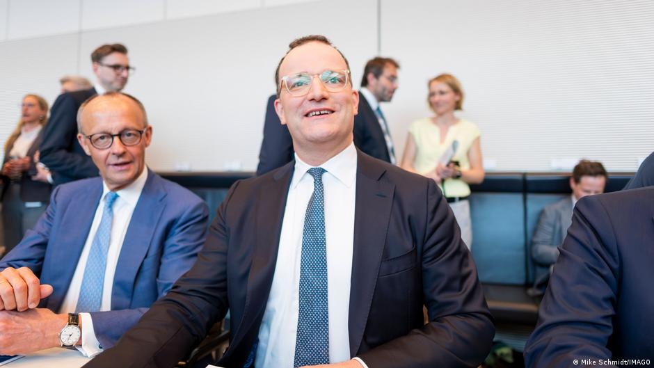 Renúncia de Jens Spahn: A Crise de Credibilidade e os Dilemas Éticos na Política Alemã