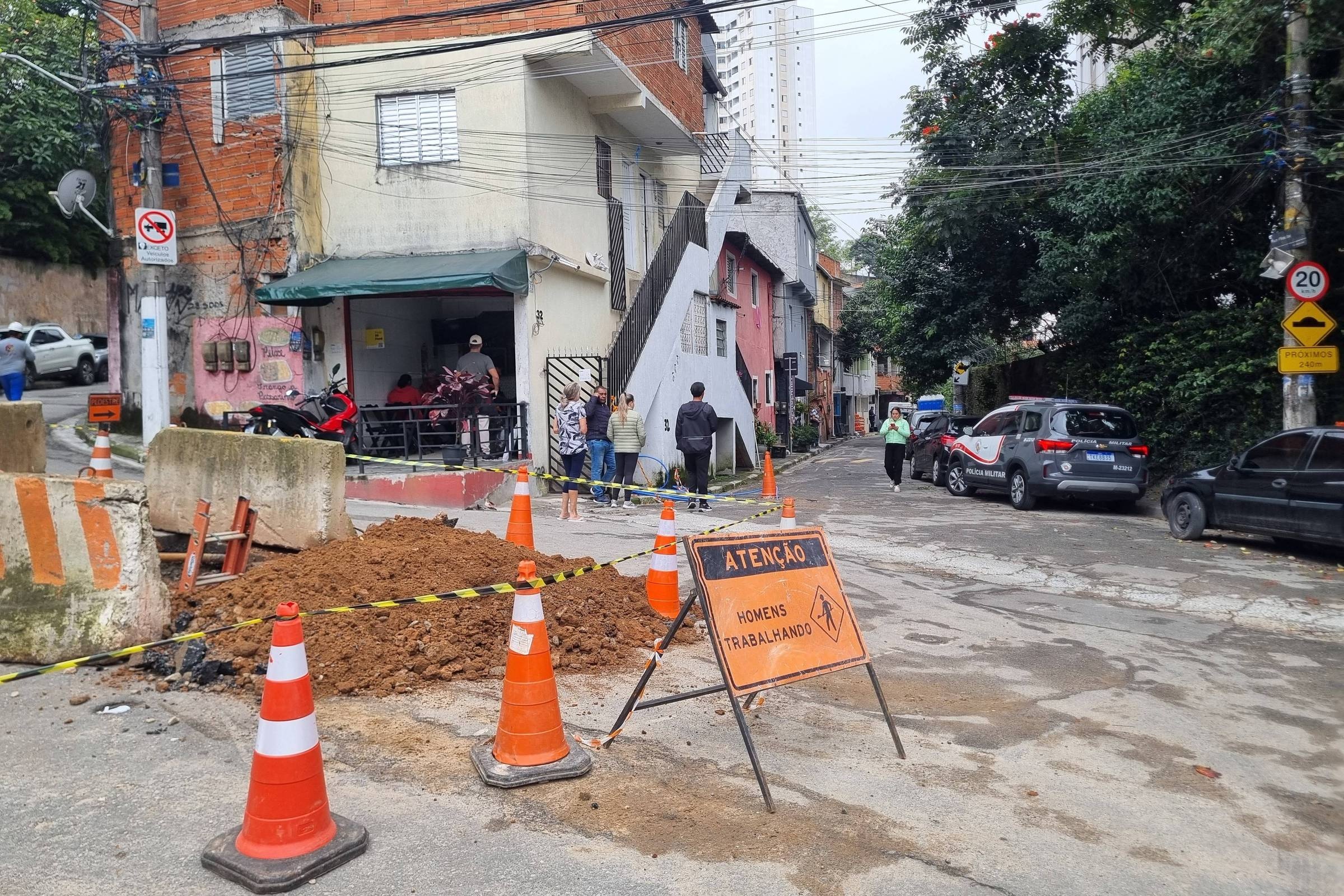 O Paradoxo da Sabesp Pós-Privatização: Menos Multas, Mais Queixas Internas e o Impacto Silencioso nas Ruas de São Paulo