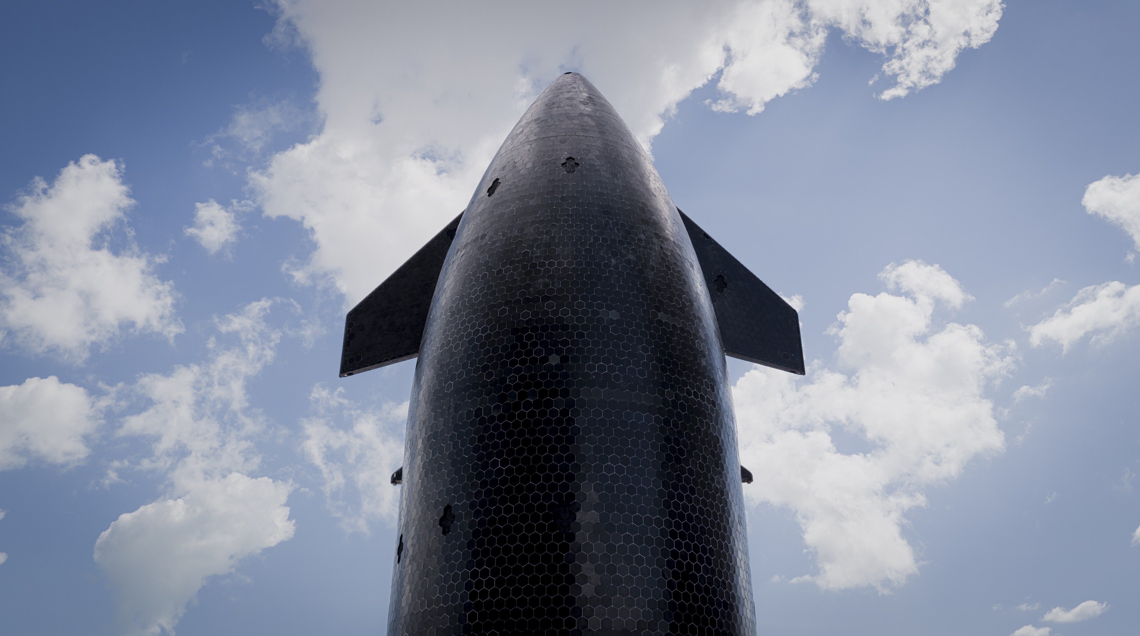 Google e SpaceX Desafiam a Gravidade na Era da IA: Data Centers Orbitais Redefinem o Futuro Digital