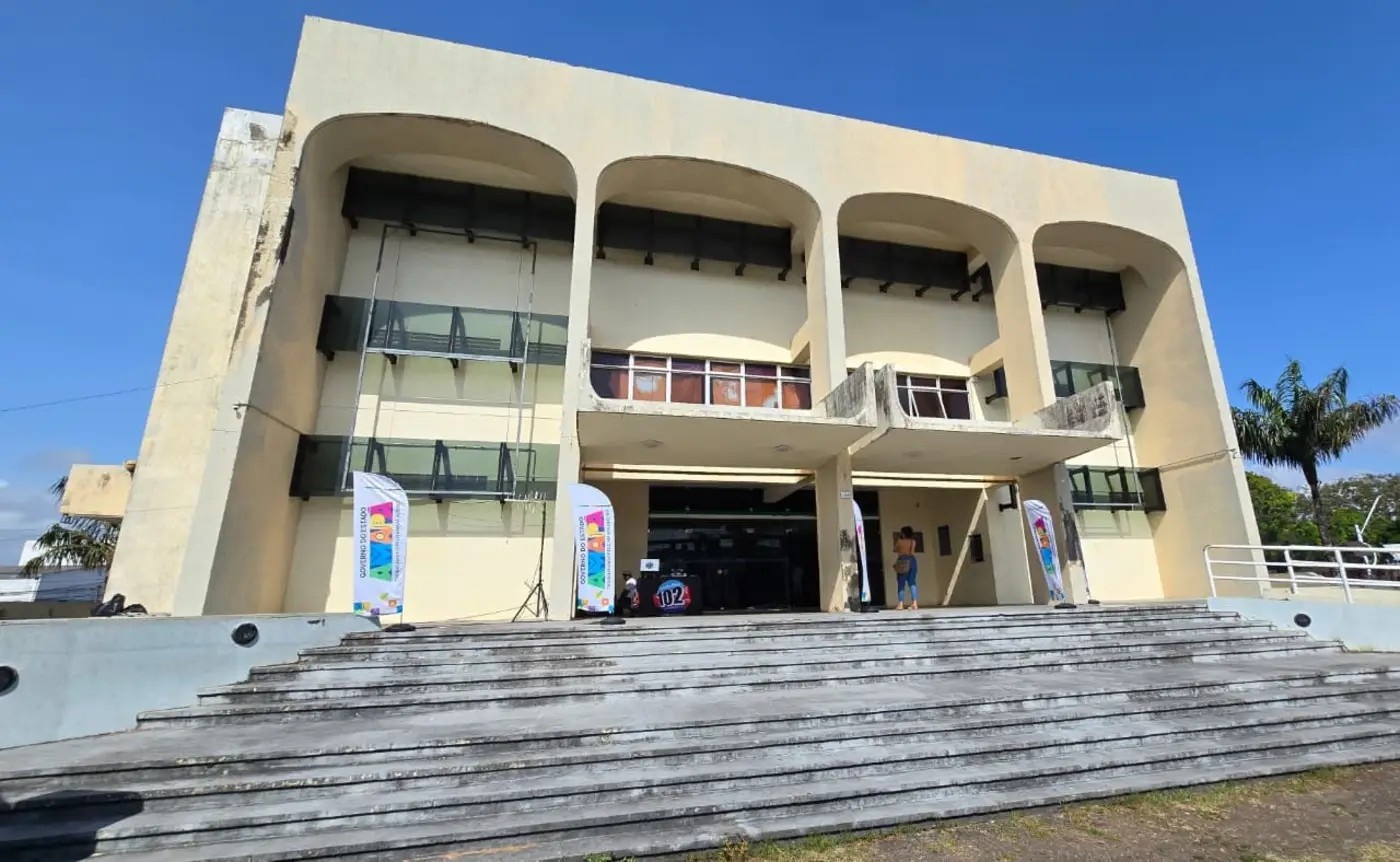Amapá: Veto Governamental ao Renomeio do Teatro das Bacabeiras Reafirma Precedentes para a Participação Cidadã