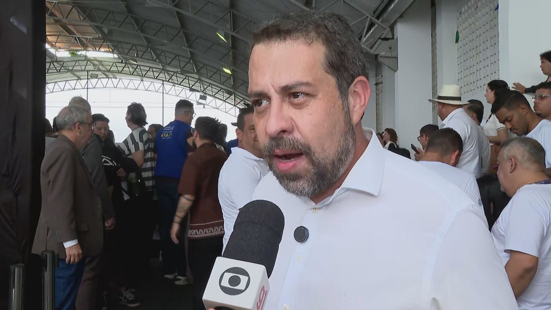 Manobra Legislativa Acelera Fim da Escala 6x1 e Redução da Jornada de Trabalho