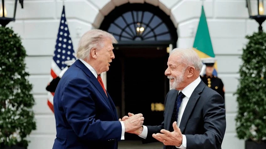 Diplomacia em Destaque: A Estratégia Brasileira para Desarmar a Ameaça Tarifária dos EUA