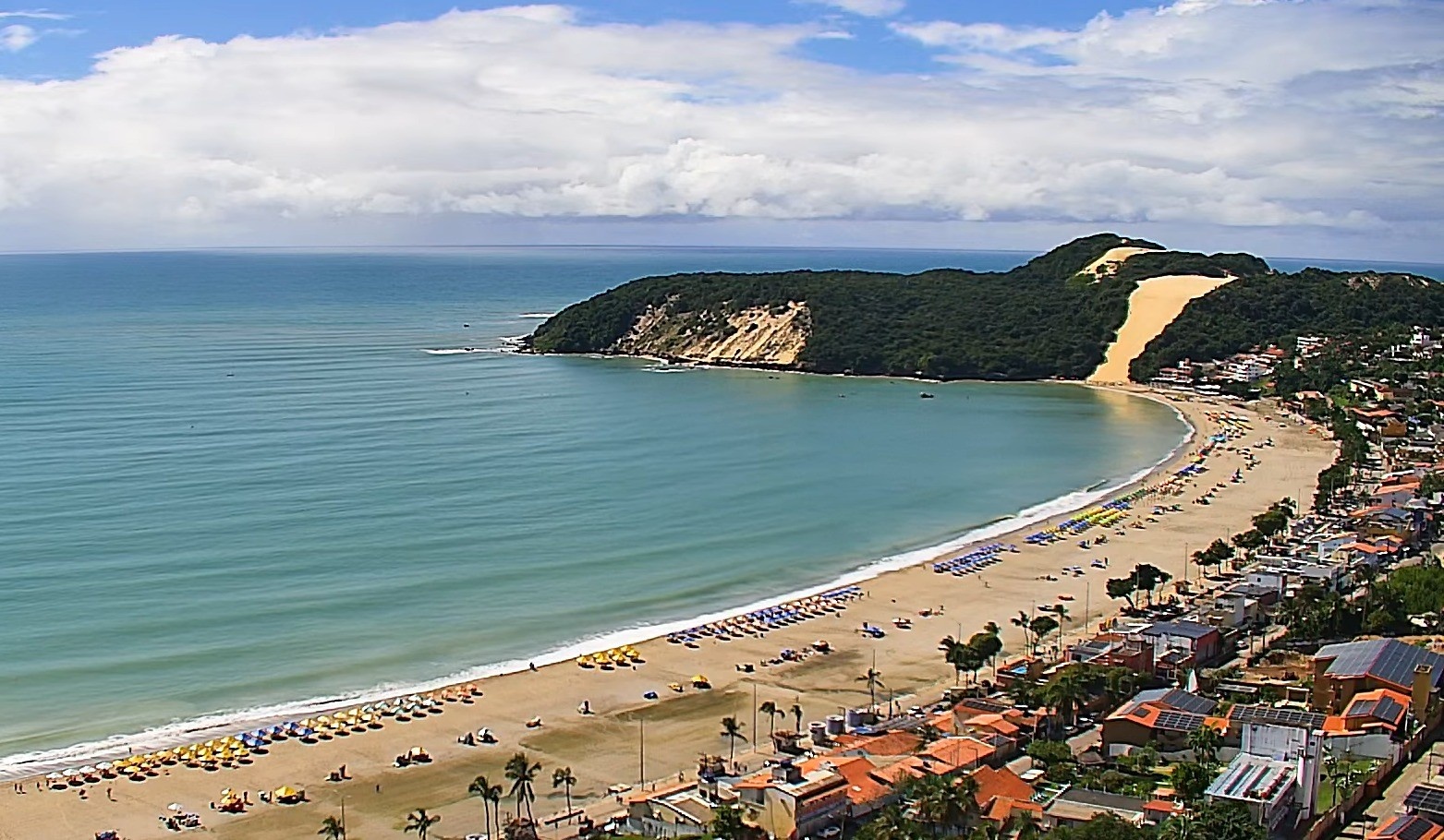 Balneabilidade na Grande Natal: Um Alerta Profundo sobre Saúde, Economia e Gestão Ambiental