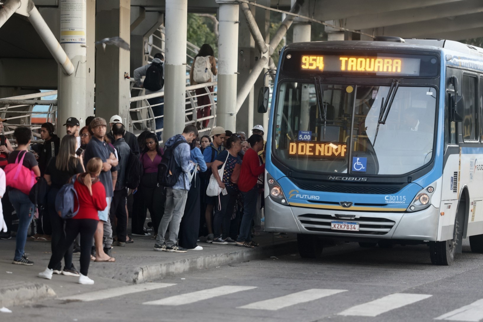Impasse nos Transportes: Rio de Janeiro Aguarda Definição Crucial Pós-Assembleia dos Rodoviários