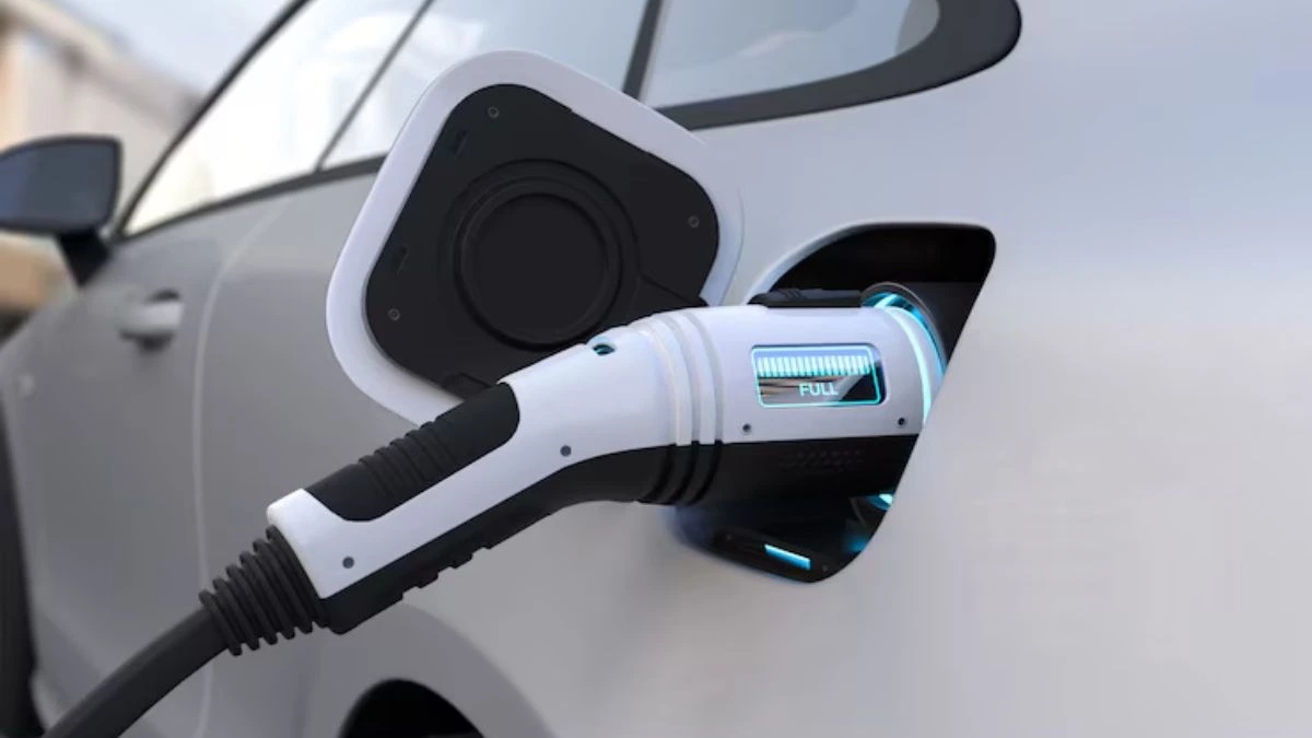 A Transformação Paradoxal do Mercado Automotivo: Desafios e Oportunidades na Era Elétrica e Híbrida
