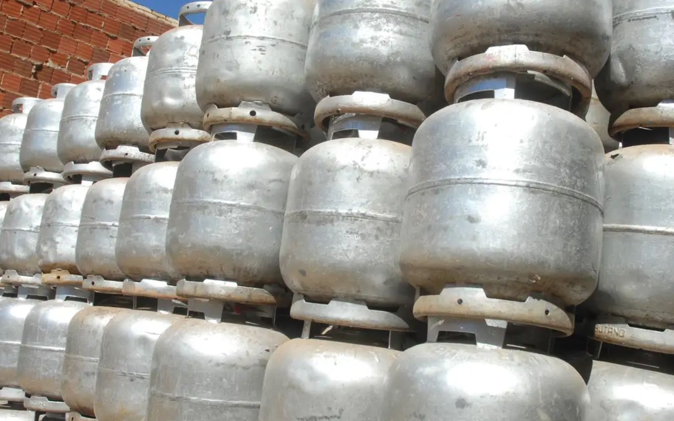 Otimização Doméstica: Como Pequenas Mudanças na Cozinha Redefinem o Orçamento Familiar