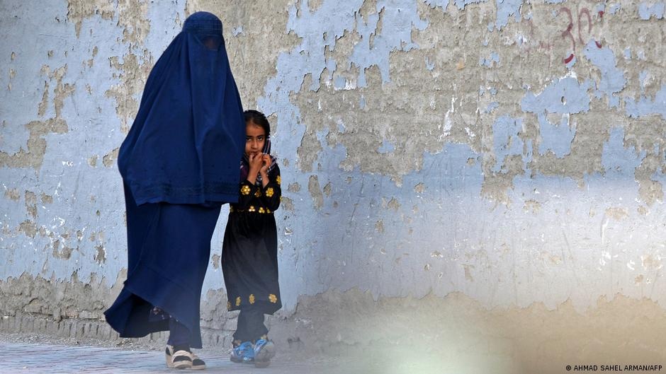 Afeganistão: A Escalada Oculta do Feminicídio em Meio à Crise Humanitária