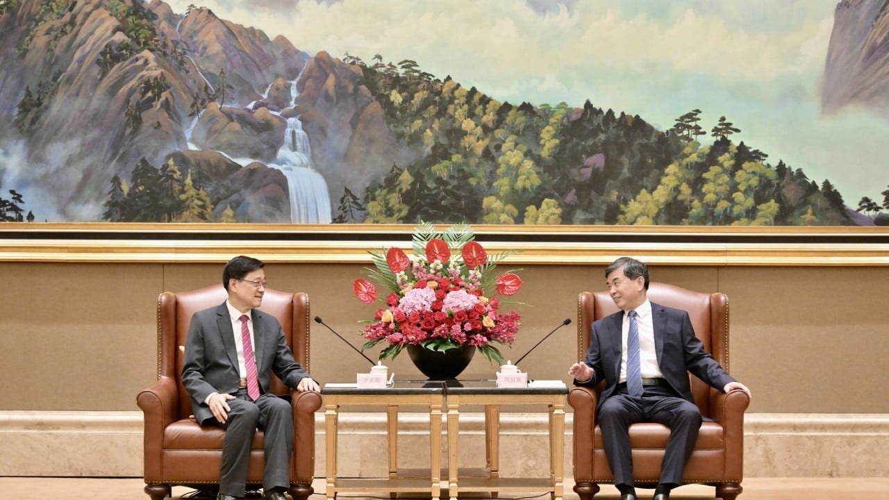 Aprofundamento da Integração Sino-Hong Kong: O Que os Acordos entre Fujian e Hong Kong Revelam