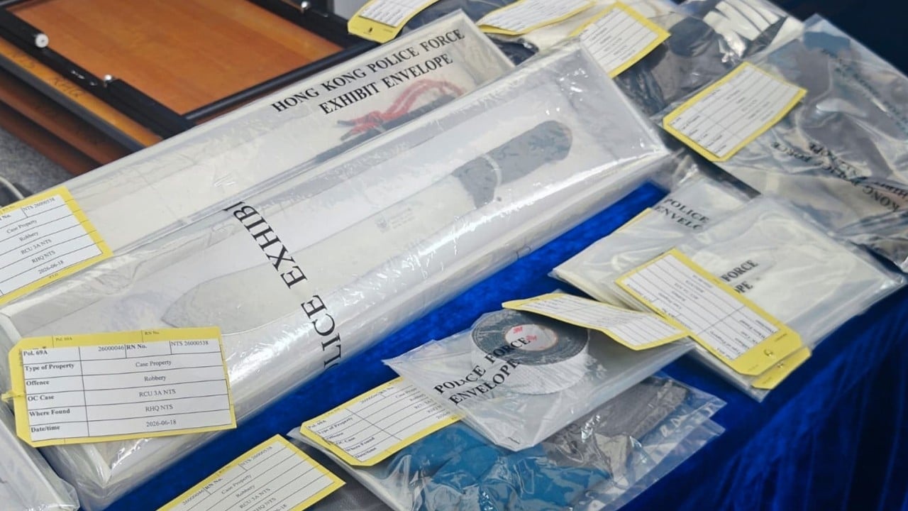 Hong Kong: Roubo de Barras de Ouro no Aeroporto Expõe Vulnerabilidades no Comércio Global e na Segurança