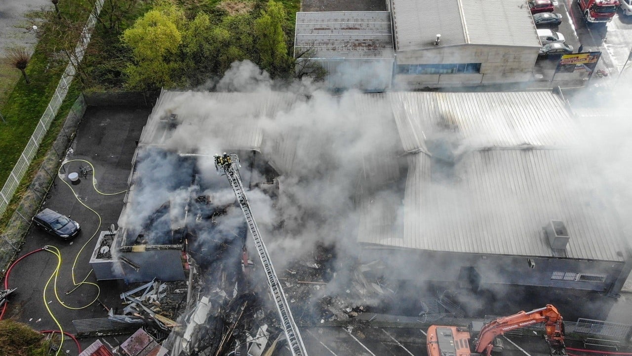 Incêndio em Boate Alemã: Um Alerta Global Sobre a Resiliência e Segurança em Locais de Entretenimento