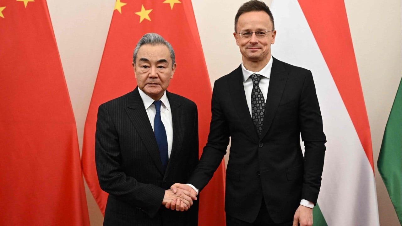 Hungria: Investigação sobre Acordo com BYD Expõe Dilemas Éticos em Meio à Disputa Global por Investimento