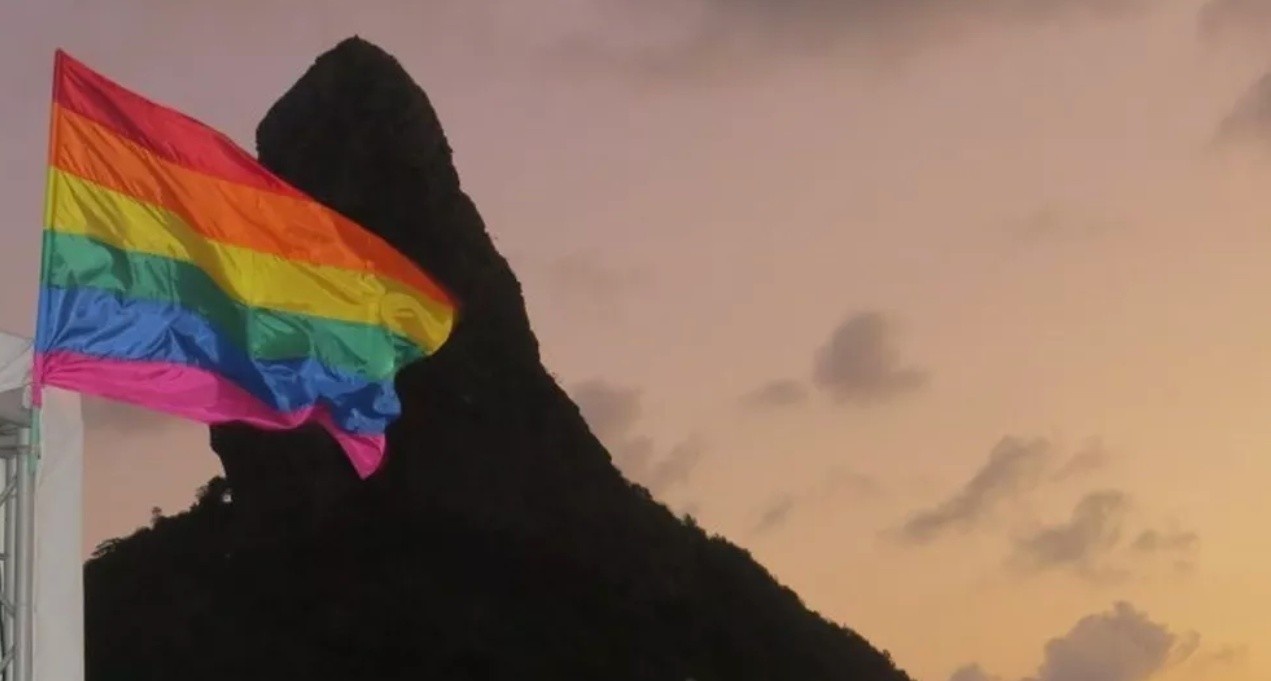Fernando de Noronha: A Análise Profunda da Inclusão Social em um Paraíso Isolado