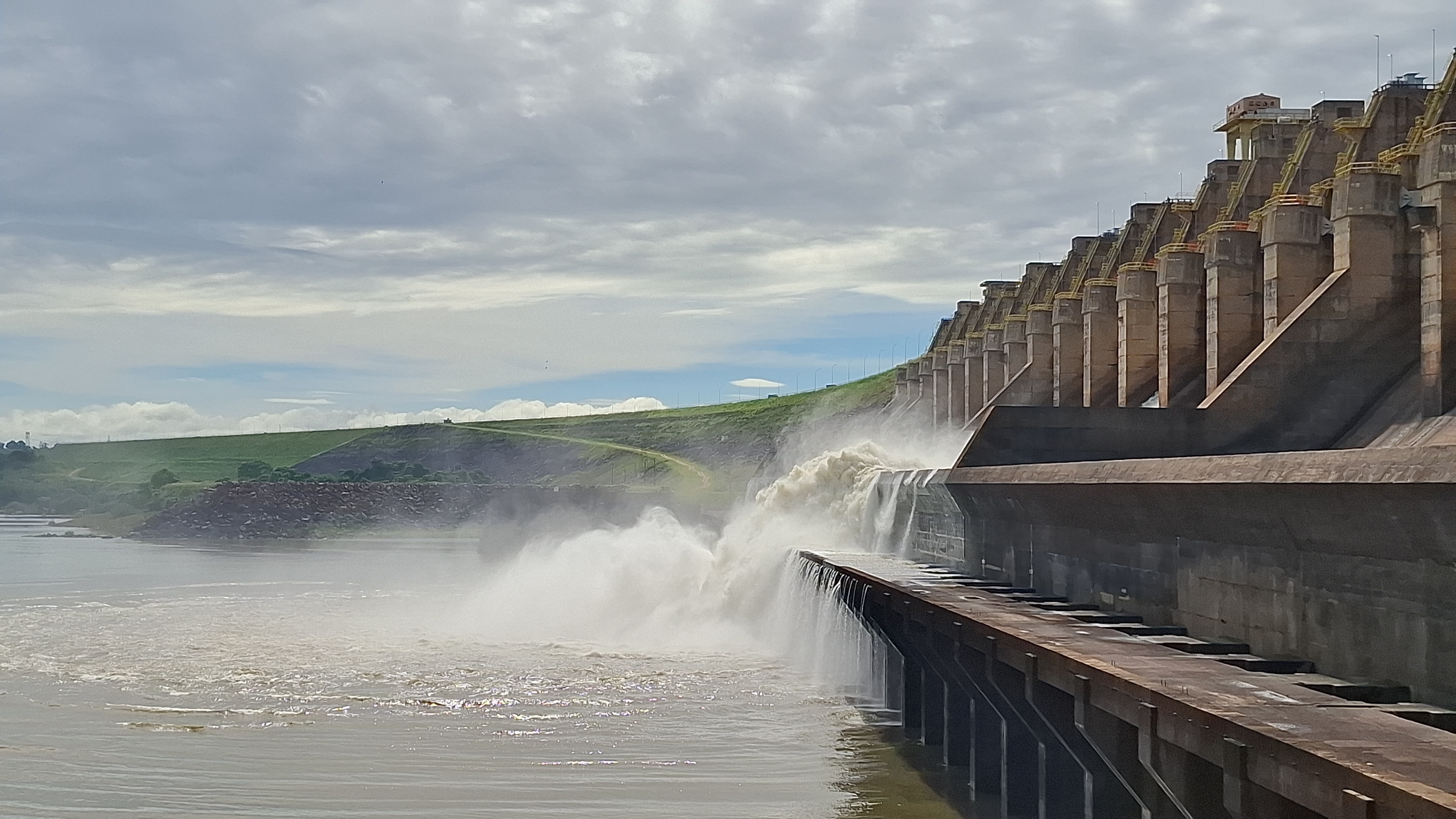 Abertura de Comportas em Tucuruí: Os Efeitos Ocultos da Gestão Hídrica na Amazônia Paraense
