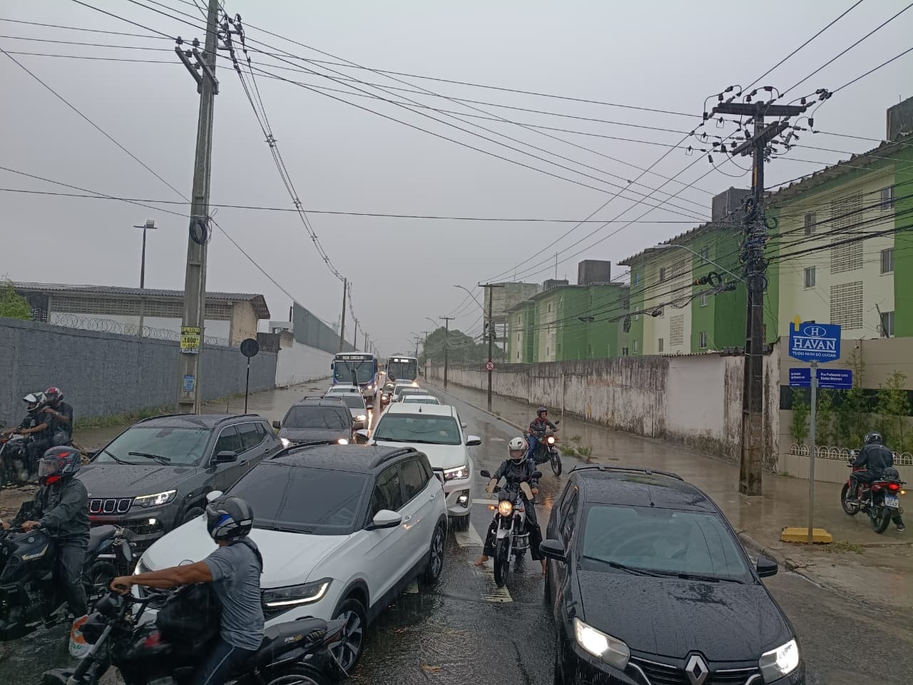 Paraíba sob Alerta de Chuvas: Uma Análise Profunda do Impacto Regional e a Urgência da Resiliência