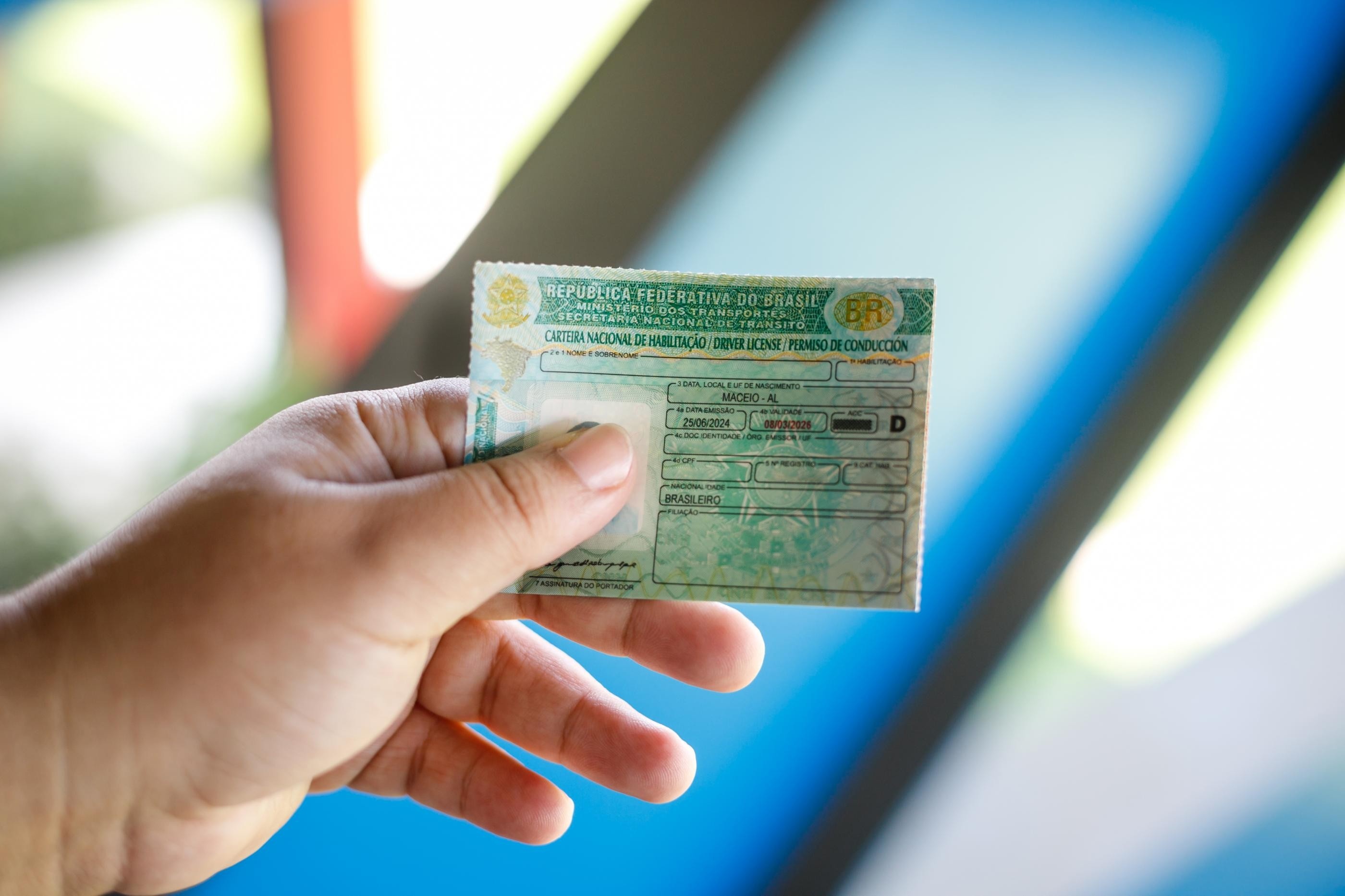 Sergipe Impulsiona Setor de Transportes: Prorrogação de Programa 'Mais Motorista' Revela Estratégia Regional para Empregabilidade e Logística