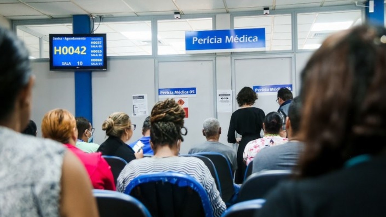 Mutirão do INSS na Bahia: Uma Análise Profunda da Resposta à Crise da Previdência Regional