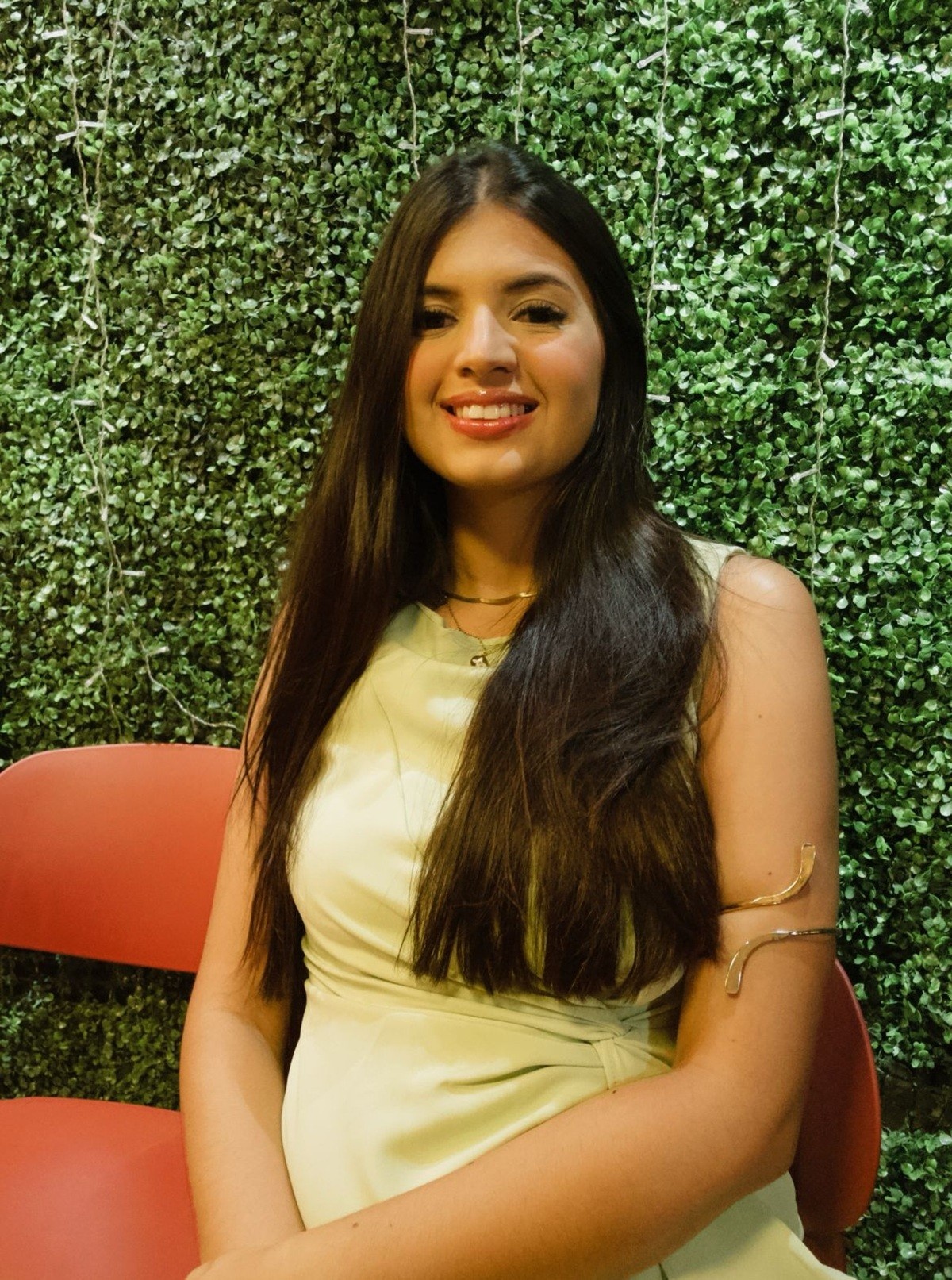 Resiliência e Acesso: A Jornada de Maria Eloísa e o Desafio da Esclerose Múltipla no Brasil