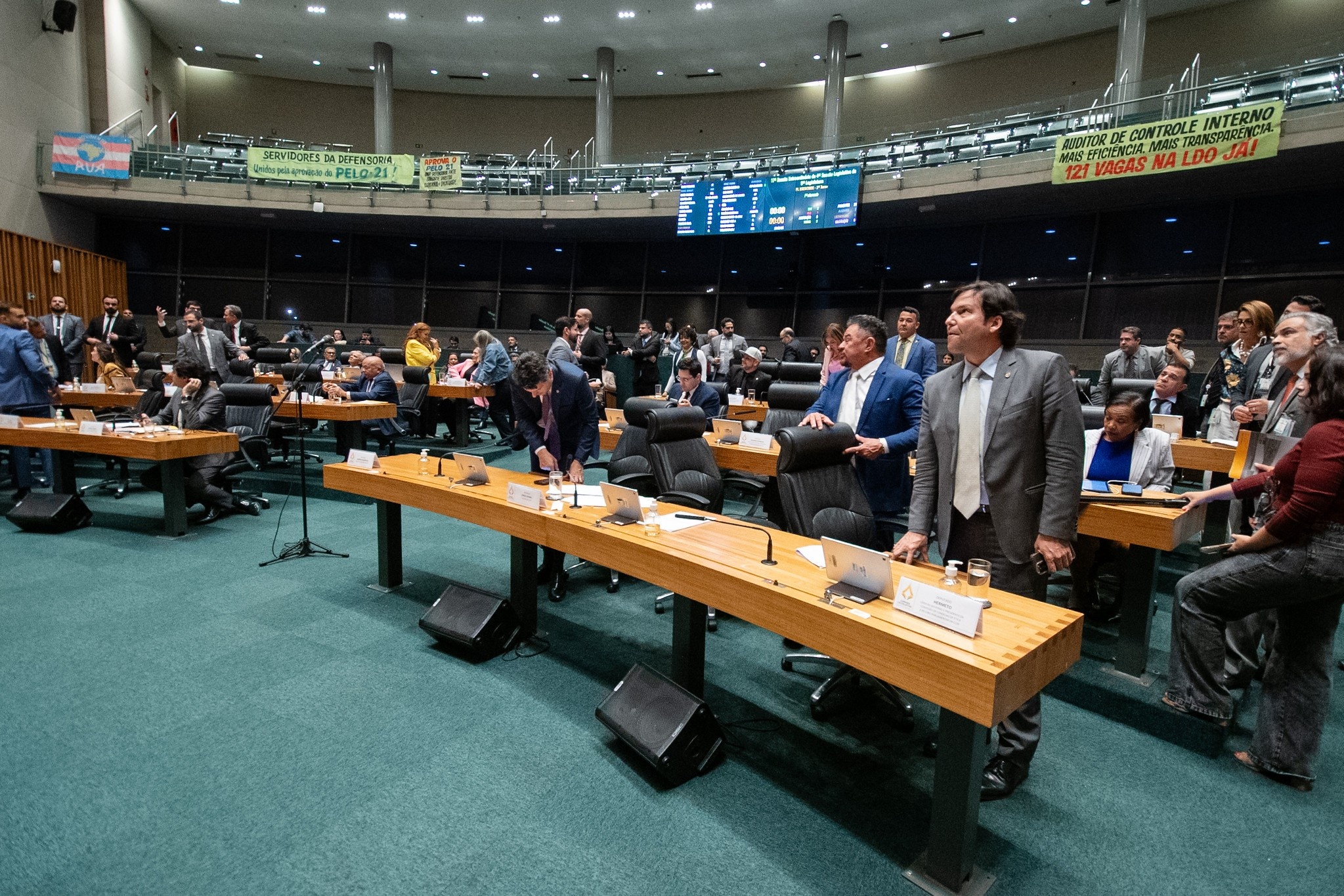 LDO 2027 do DF e a Sombra do BRB: O Risco Fiscal Bilionário Oculto no Orçamento