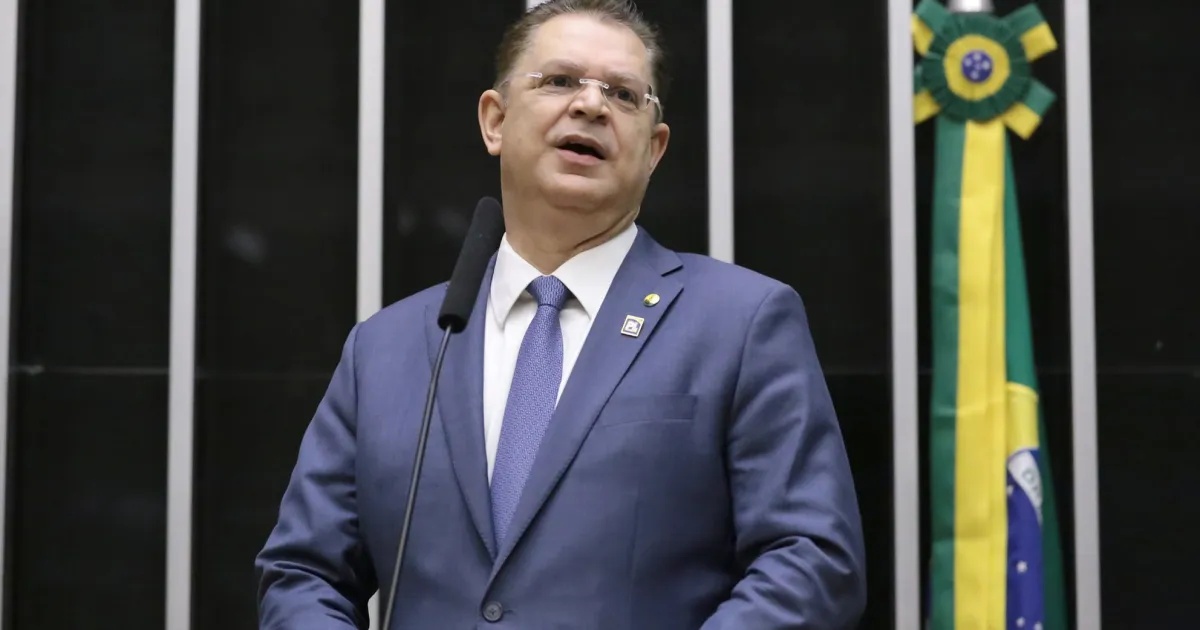 Câmara Debate Jornada 4x3: O Futuro do Trabalho e Seus Impactos Profundos no Brasil