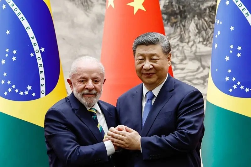Reconfiguração Geopolítica: O Eixo Brasil-China e as Respostas do Sul Global