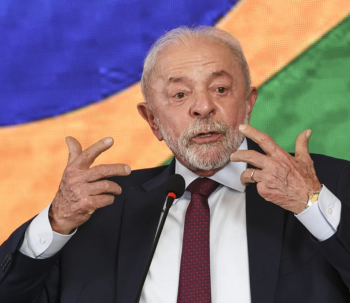 Brasil Posiciona-se como Protagonista Global em Terras Raras: Análise da Estratégia e do Impacto Geopolítico