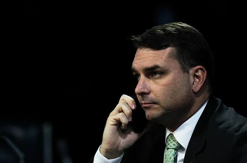 A Retórica Judicial e as Tensões Institucionais no Brasil