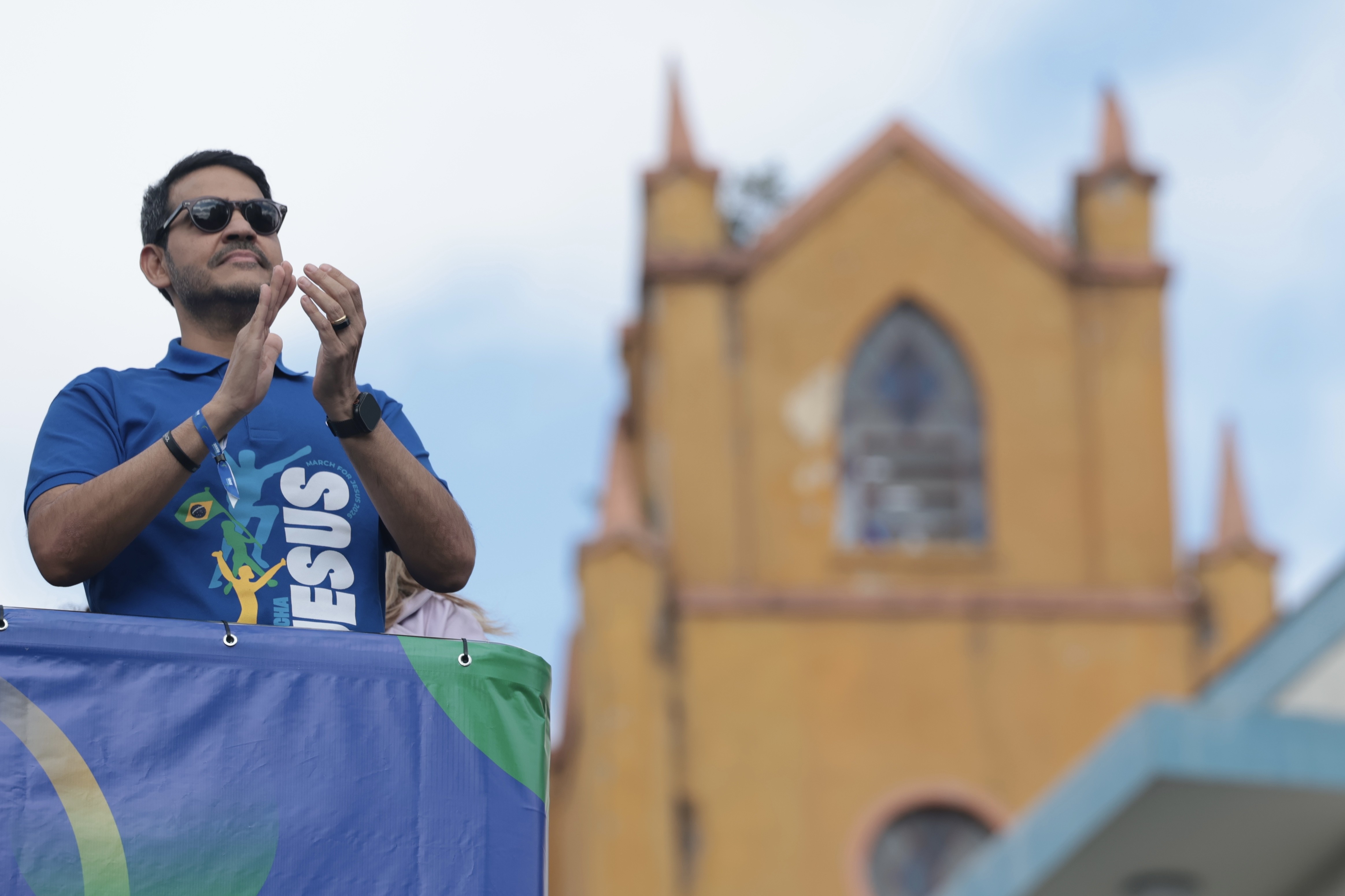 Discurso Político na Marcha para Jesus: Um Alerta Sobre a Tensão Crescente Entre Fé e Poder