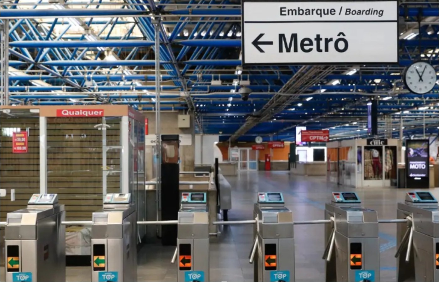 Metrô de São Paulo Inova com Operação 24 Horas: Um Novo Paradigma para a Mobilidade Urbana e a Economia Noturna