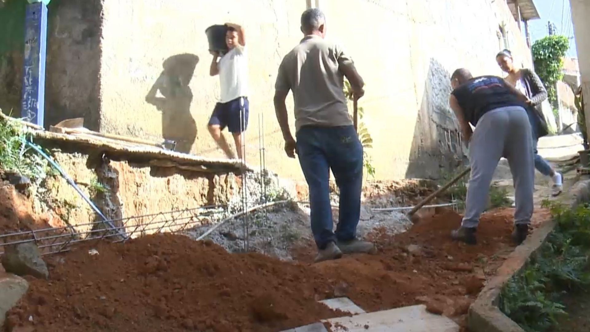 Ação Comunitária em Cariacica Desvenda Crise de Infraestrutura e Governança Local