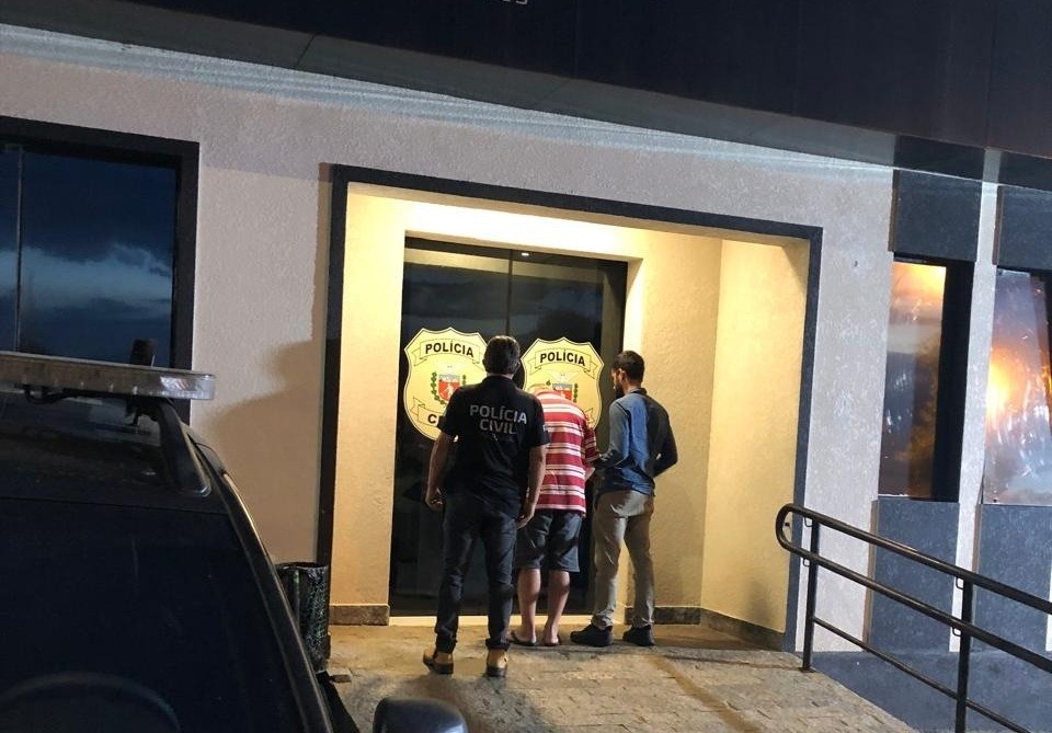 A Fissura na Rede de Proteção: Prisão de Motorista Escolar em Teixeira Soares Expõe Desafios Críticos para a Segurança Infantil Regional