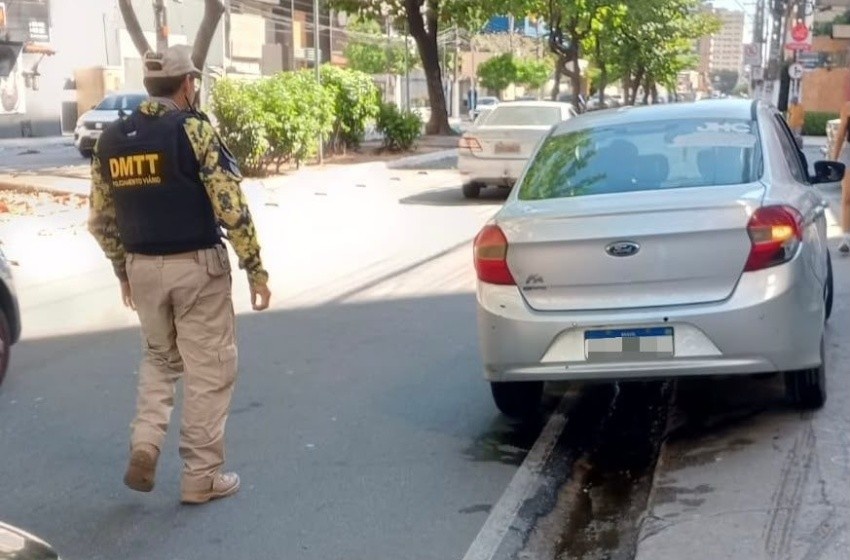 Maceió: Abordagem a Veículo com Luzes de Viatura e Irregularidades Críticas Alerta para a Segurança Viária Regional