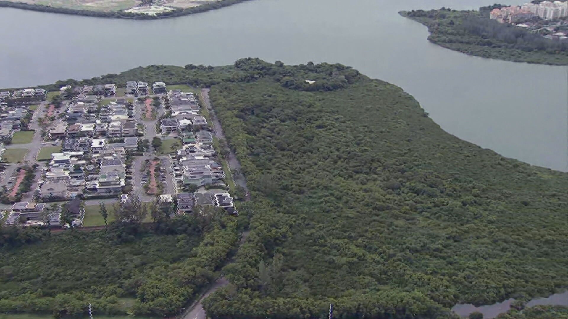 Intervenção do MP-RJ Suspende Megacondomínio na Barra: O Futuro Ambiental do Rio em Jogo