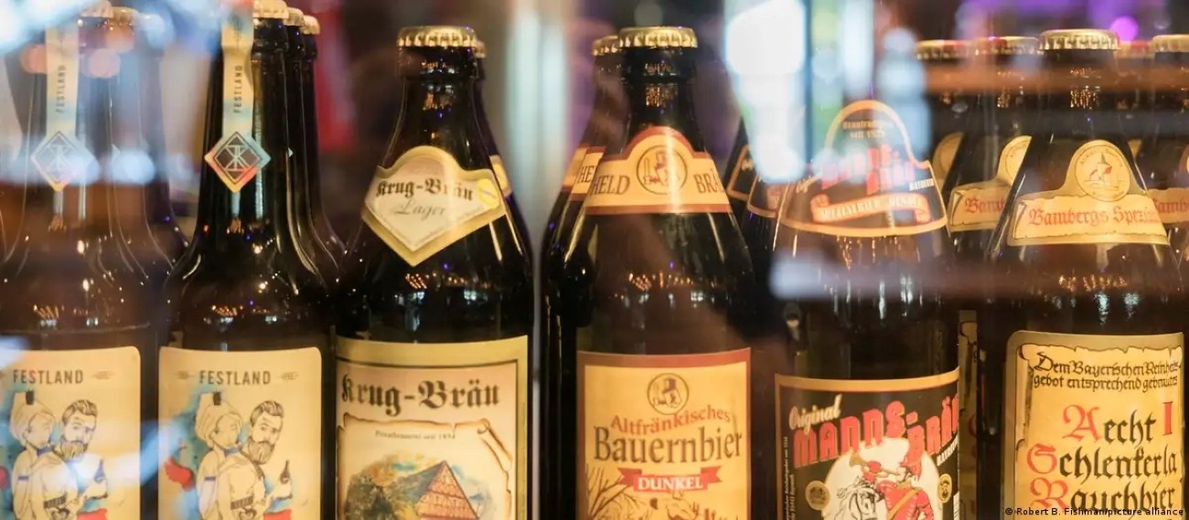 A Retração Global da Cerveja: Mais Que Paladar, Um Indicador Econômico Profundo