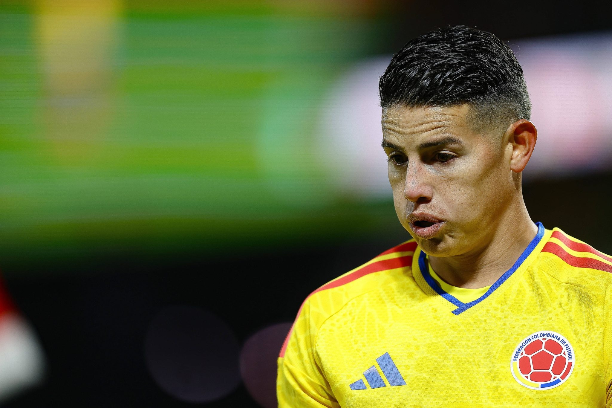 O Desfecho James Rodríguez: Uma Análise do Compromisso e as Lições para o Futebol Brasileiro