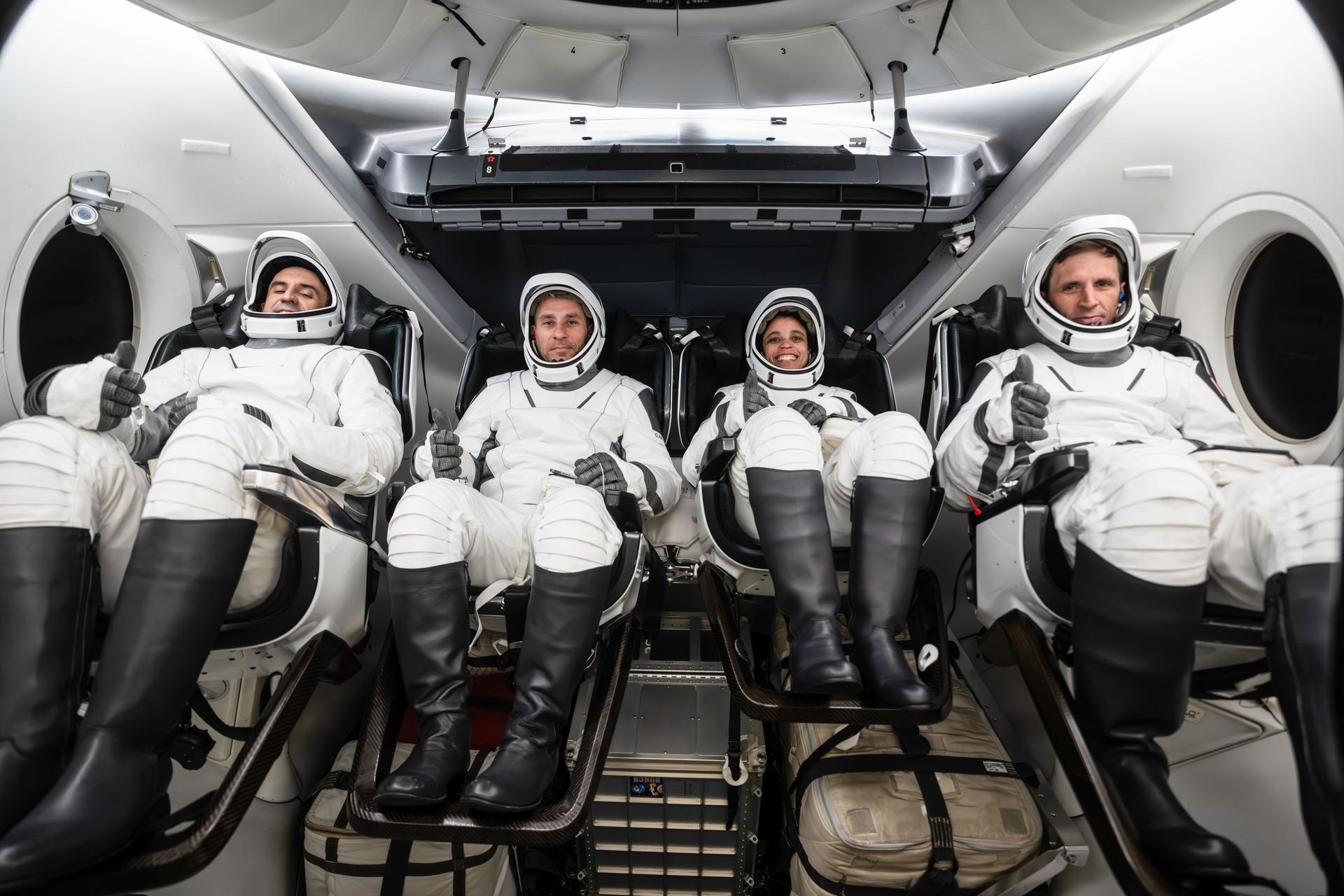 Além da Rotação: Por Que a Missão Crew-13 da NASA Redefine o Futuro da Ciência e da Cooperação Global