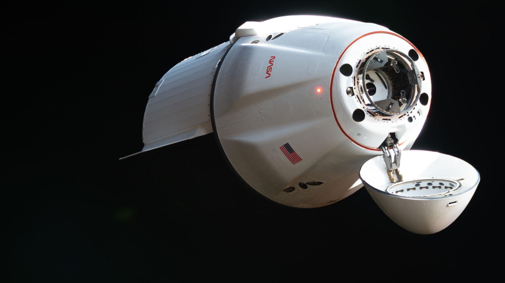 Retorno da SpaceX Dragon: O Legado Científico que Molda Futuros na Terra e Além