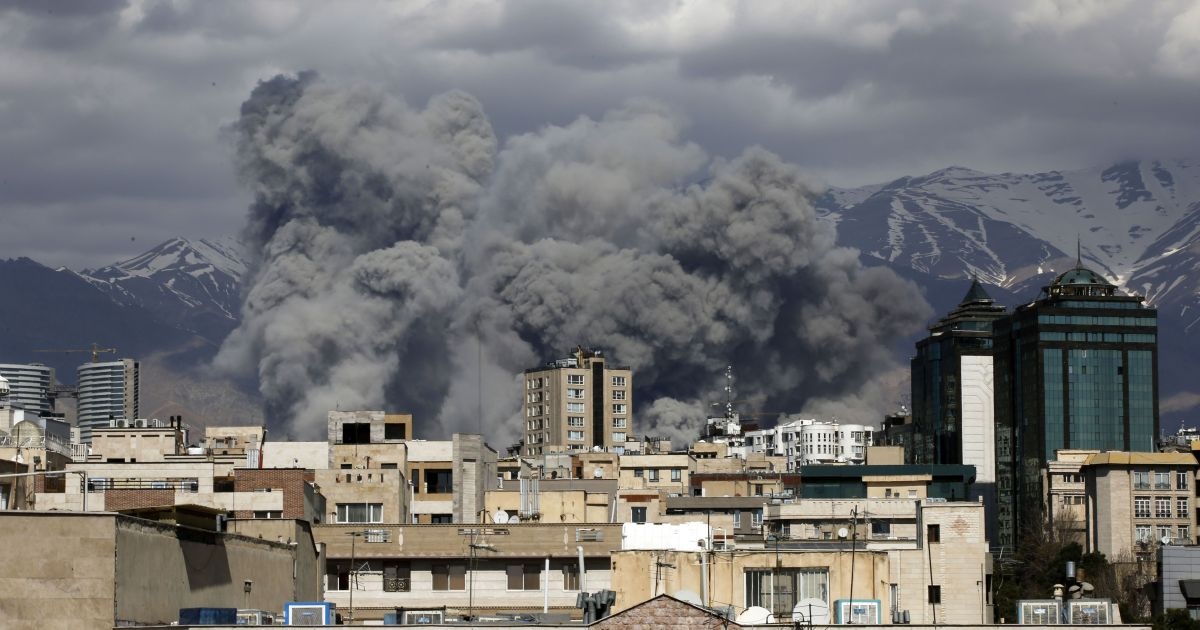 Sucessão de Poder no Irã: Entenda o Impacto Global da Escolha do Próximo Líder Supremo