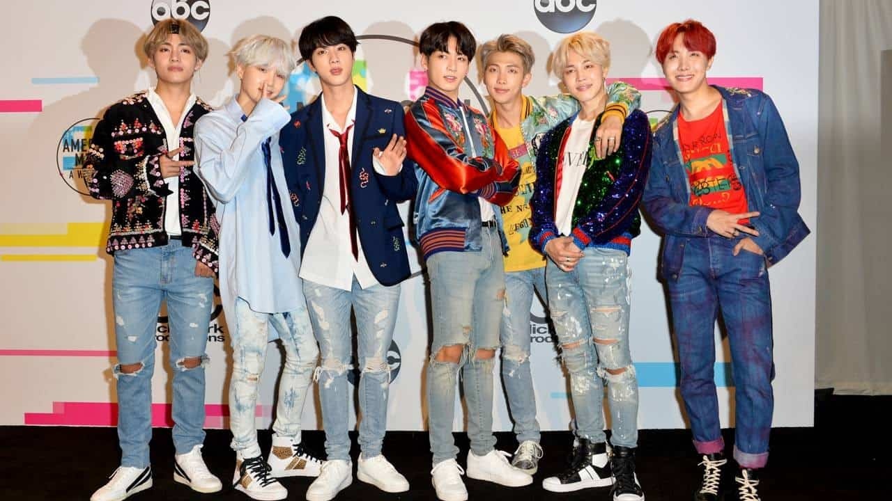 A Revolução do Streaming em Eventos: Como o Retorno do BTS na Netflix Redefine a Experiência ao Vivo