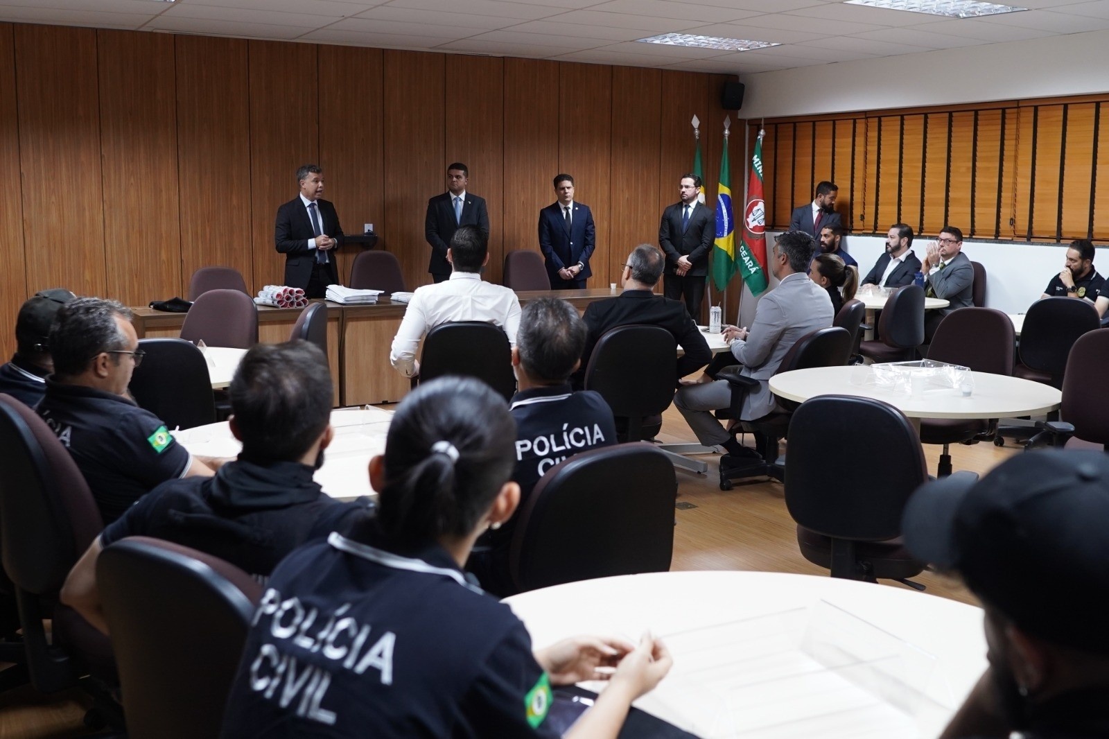 Ceará: Desarticulação de 'Mensageiros do Crime' Expõe Sofisticação das Facções e Renova Desafios à Segurança Pública
