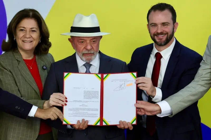 TCU Investiga R$ 5,7 Bilhões de 'Dinheiro Esquecido' no Desenrola 2.0: Implicações Fiscais e Polítícas
