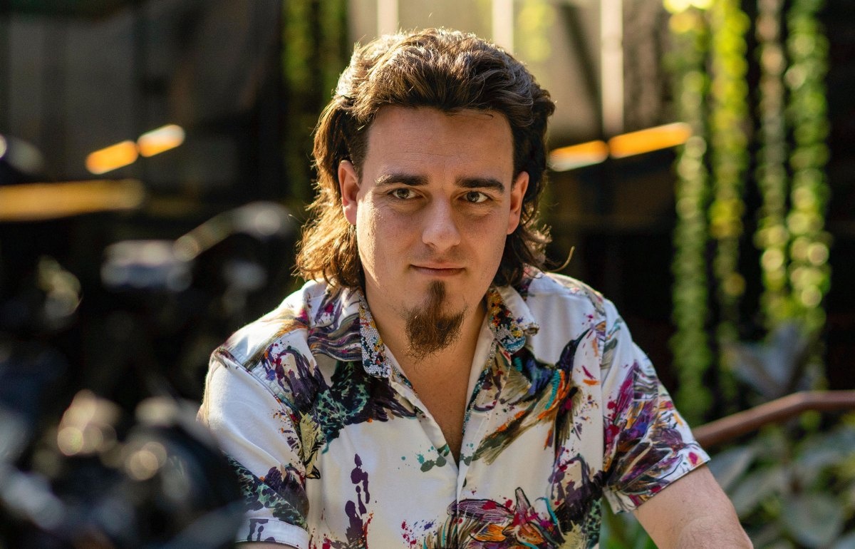 ModRetro de Palmer Luckey Mira em Avaliação de US$1 Bilhão: A Confluência Inusitada do Retro Gaming e do Capital de Risco